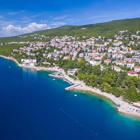 Davor Apartment Dramalj