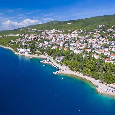 Davor Apartament Dramalj